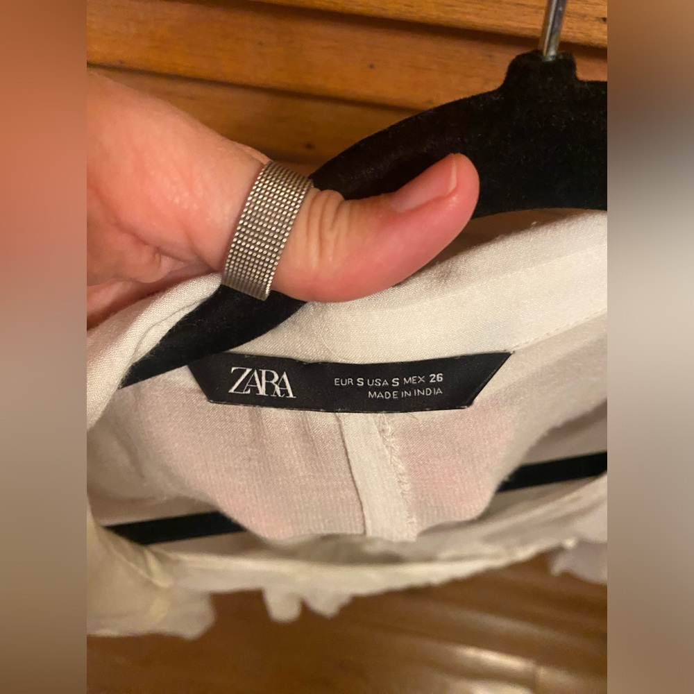 Zara Sheer Top - Picture 3 of 3
